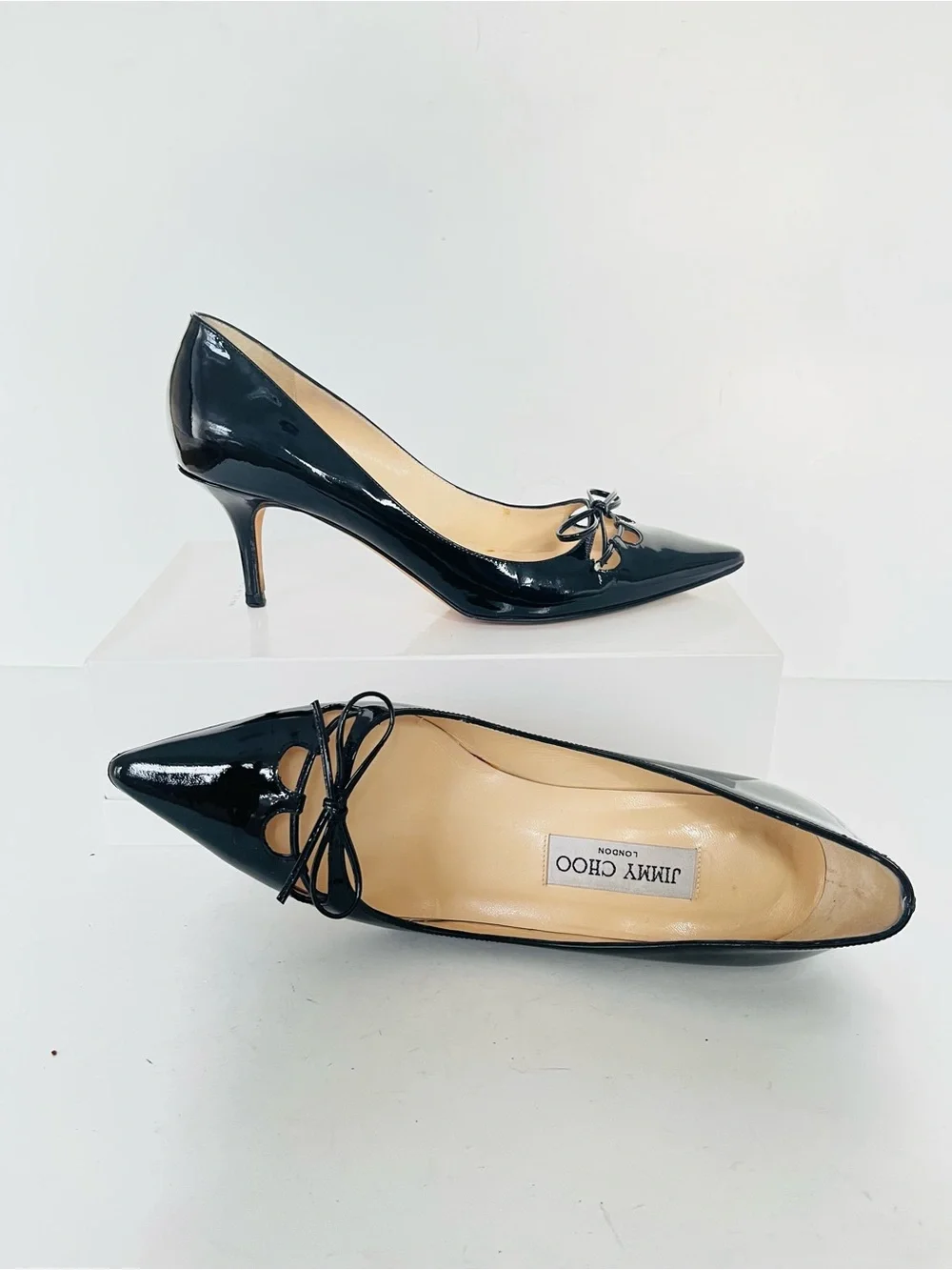 Jimmy Choo black patent leather heels with bow 38.5